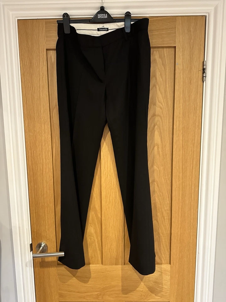 Tahari Women's Woollen Black Trousers US Size 8 UK Size 12 - Image 2 of 4