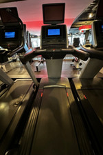 FreeMotion | t10.9b REFLEX Treadmill w/ Attac...