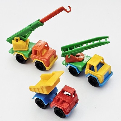  1978 Ü-Ei BRUDER Miniaturen KLEINE BAUFAHRZEUGE Leiterwagen Muldenkipper Kran