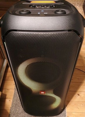 JBL Partybox 710, Neuzustand,1.Hand, maximal 6-8 kurze Nutzungen im Innenraum!