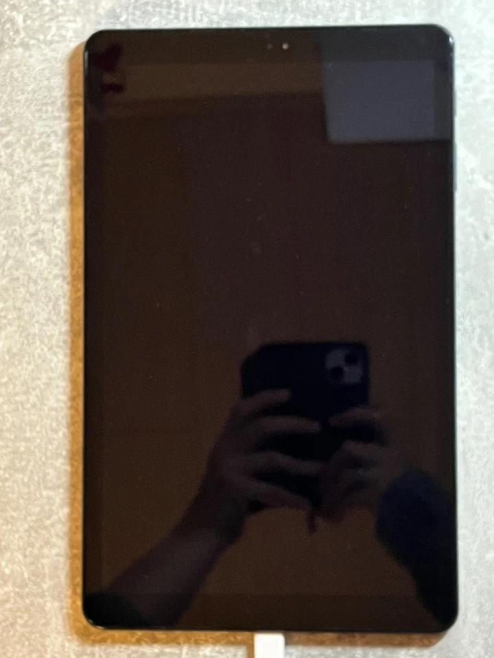 Samsung Galaxy Tab A SM-T590  (2018)  10,5 "    32GB    Wi-Fi  Schwarz - Bild 2 von 4