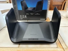NETGEAR NIGHTHAWK AX8 8-STREAM TRI-BAND WIFI ROUTER AX6600 (RAX70-100NAS)