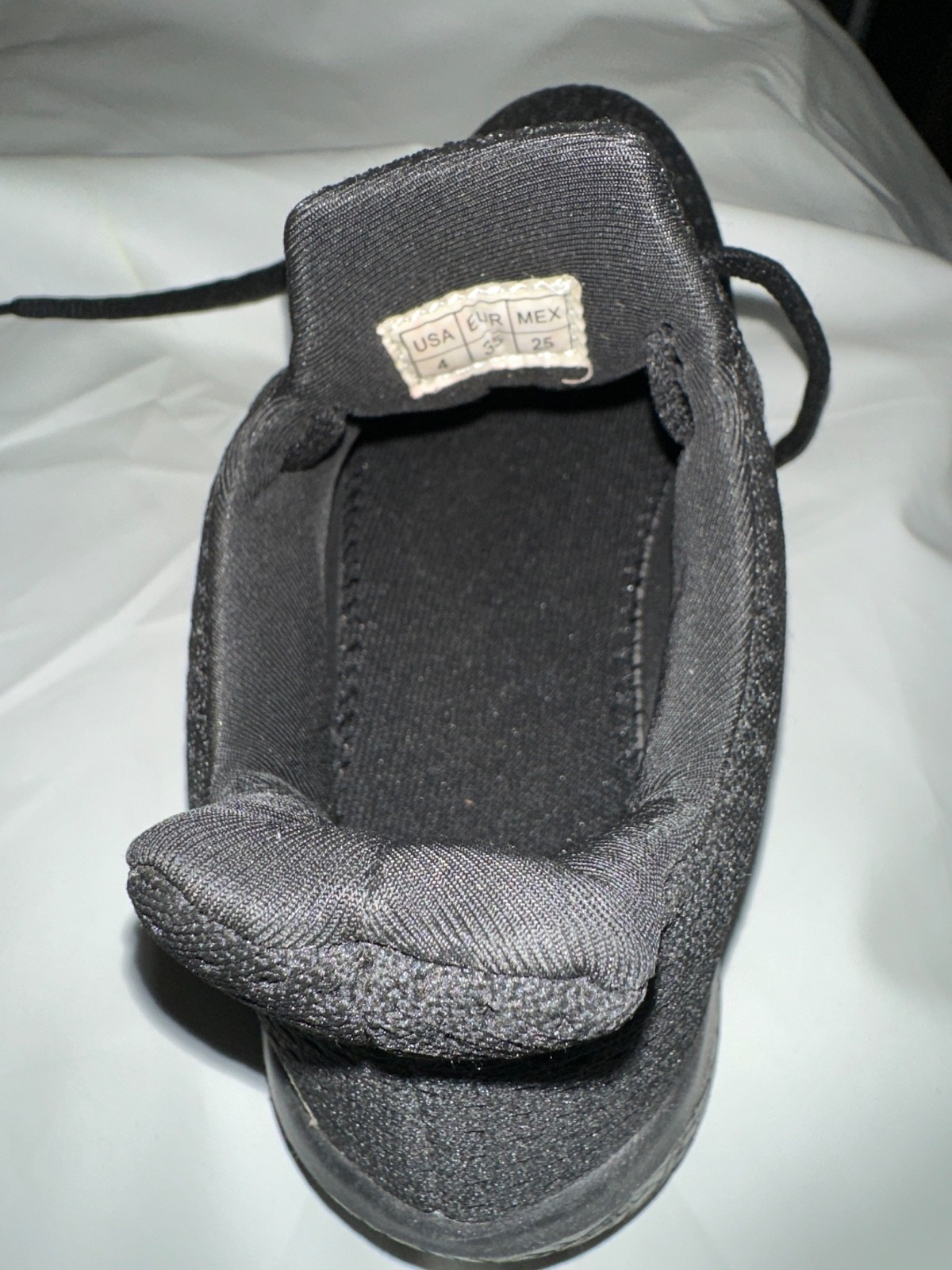 SAOLA Sneakers nere taglia 4 (solo scarpa sinistra)