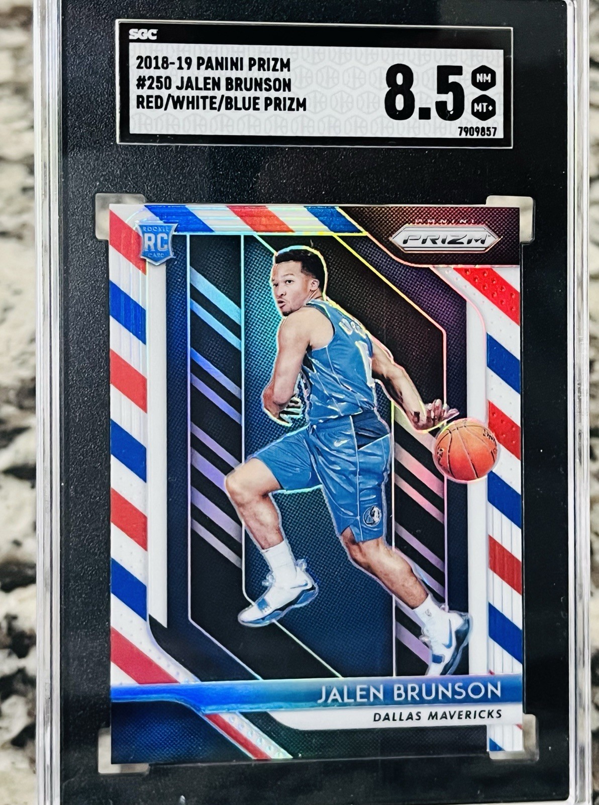 2018 Panini Prizm #250 Jalen Brunson Red White And Blue Prizm Rookie SGC 8.5
