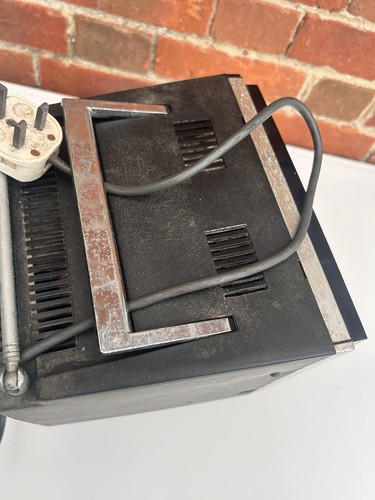 VINT. PROP SONY SOLID STATE TRANSISTOR TV RECEIVER MOD.9-90UB WORKING FAIR COND. - Picture 14 of 17