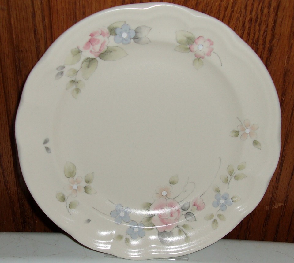 Pfaltzgraff Tea Rose Salad/Dessert Plates Gently Used eBay