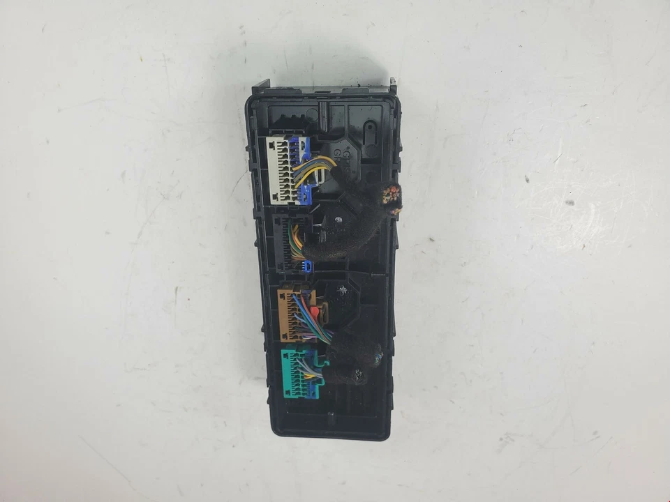 2018-2019 GMC Terrain AC Heater Temperature Control Module Unit 84221981 OEM - Image 4 of 4