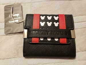 loungefly x mickey blk red trifold wallet