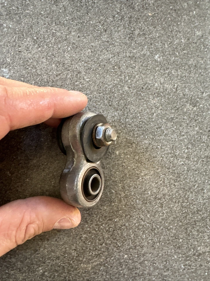 Suzuki RM125 1984 1985 OEM usado amortiguador/silenciador #14770-40000 Foto 4 de 4