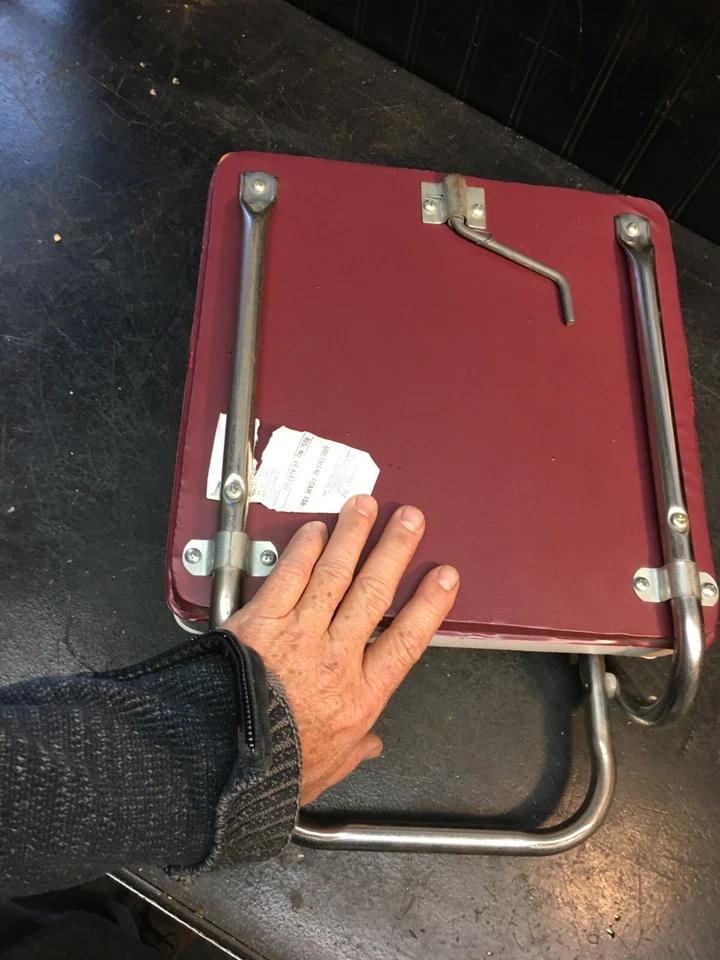 Silla Asiento Plegable Estadio WASHINGTON REDSKINS Vintage Años 70 Logo Original Foto 4 de 4