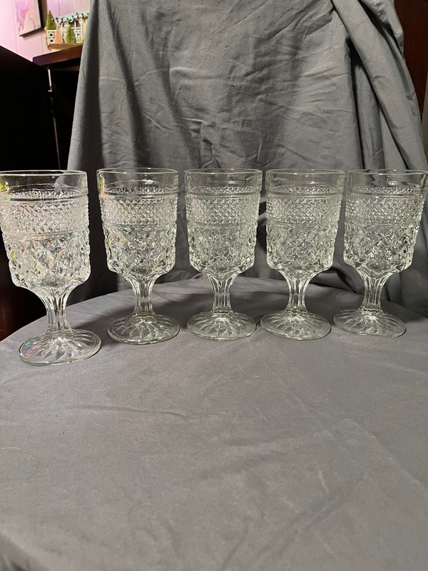 Vintage Anchor Hocking Clear Wine Glass Set of 5