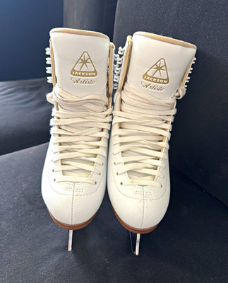 Jackson Kids Artiste Figure Skates Size 4C w/ Mark IV Blade