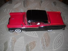 --danbury Mint50th Anniv.edition-1957 Ford Fairlane 500 Skyliner Conv. 124