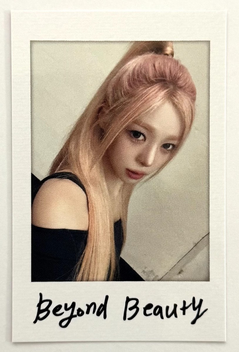 tripleS MSNZ [ BEYOND BEAUTY ] EVERLINE POB PHOTOCARD PHOTO CARD