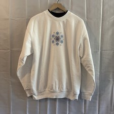 vintage mc sportswear sweatshirt L grandma White Snowflakes Christmas Winter