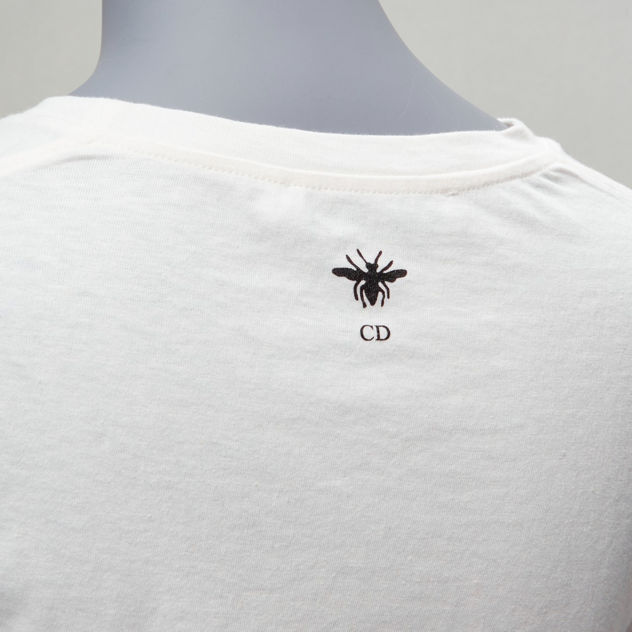 CHRISTIAN DIOR 2022 Dior Vibe neon pink star logo graphic CD bee white tshirt XS image 2