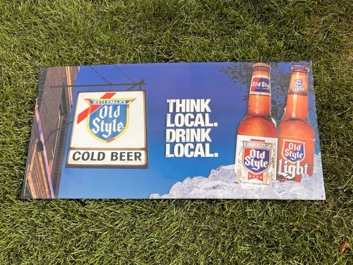 RARE VINTAGE 2007 HEILEMAN`S  OLD STYLE BEER 3' TIN METAL TACKER BAR SIGN BOTTLE