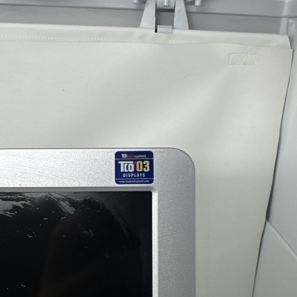 Hp L1950 - Image 3 of 4