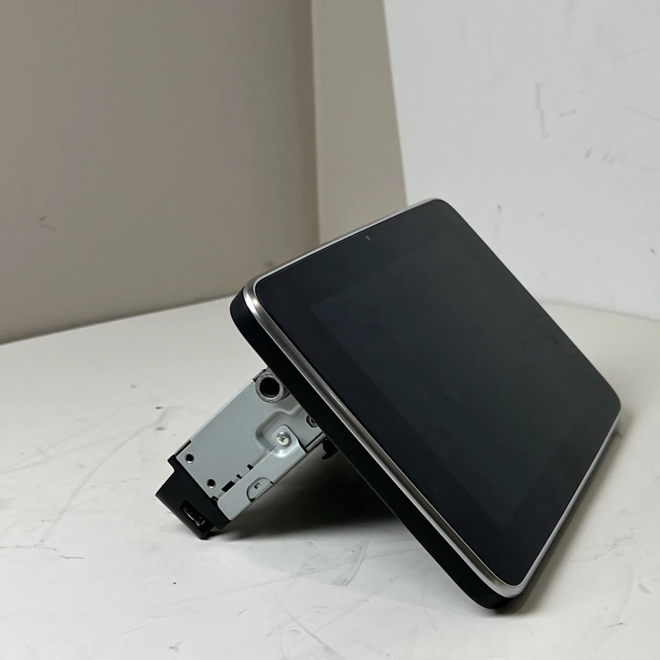 2015 MERCEDES-BENZ C300 AUDIO RADIO NAVIGATION DISPLAY SCREEN A2059002211 OEM - Image 2 of 4