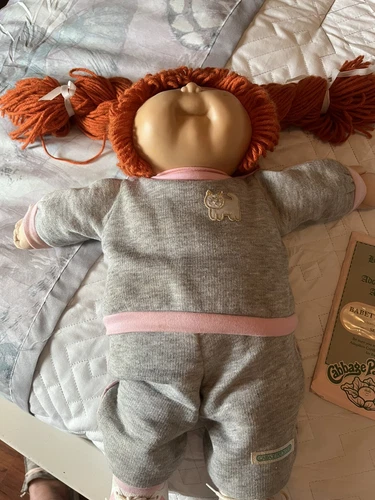 Cabbage patch kids doll 1985 Babette Marcile w/ papers, Original Clothes