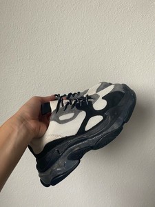 balenciaga chunky trainers black