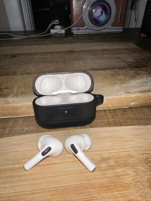 Apple AirPods Pro with MagSafe Wireless Charging Case - White