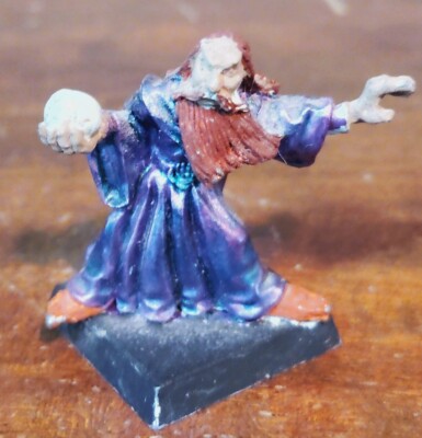 Wizard w/crystal ball painted miniature ME56 Saruman (1985, Citadel) MINI lead