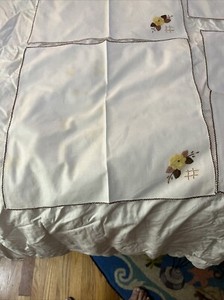 Vintage Embroidered Napkins Set Of 8 Hand Stitched Floral Design 14.5 Square
