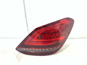 19 Mercedes C180 C0 C300 C43 C63 Sedan Passenger Right Tail Light Oem Ebay
