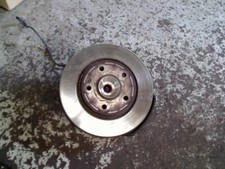 RADNABE RECHTS VORNE Mercedes-Benz Vaneo (W414) MPV 1.6 (M166.961) 2002