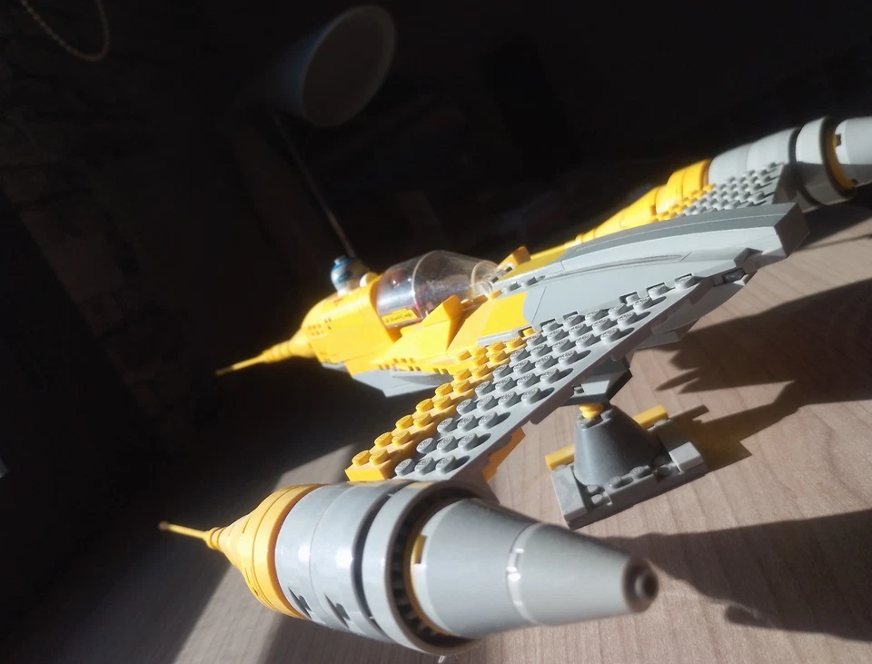 LEGO Star Wars 7877 Naboo Starfighter, foto 4 de 5