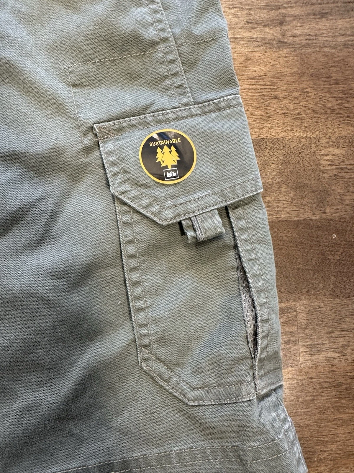 ERI Cargo Shorts Green Men’s 36 – Relaxed Fit – New With Tags