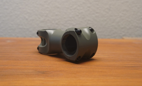Thomson Elite X4 Cerakote ceramic coated finish - 0° x 70mm x 31.8mm