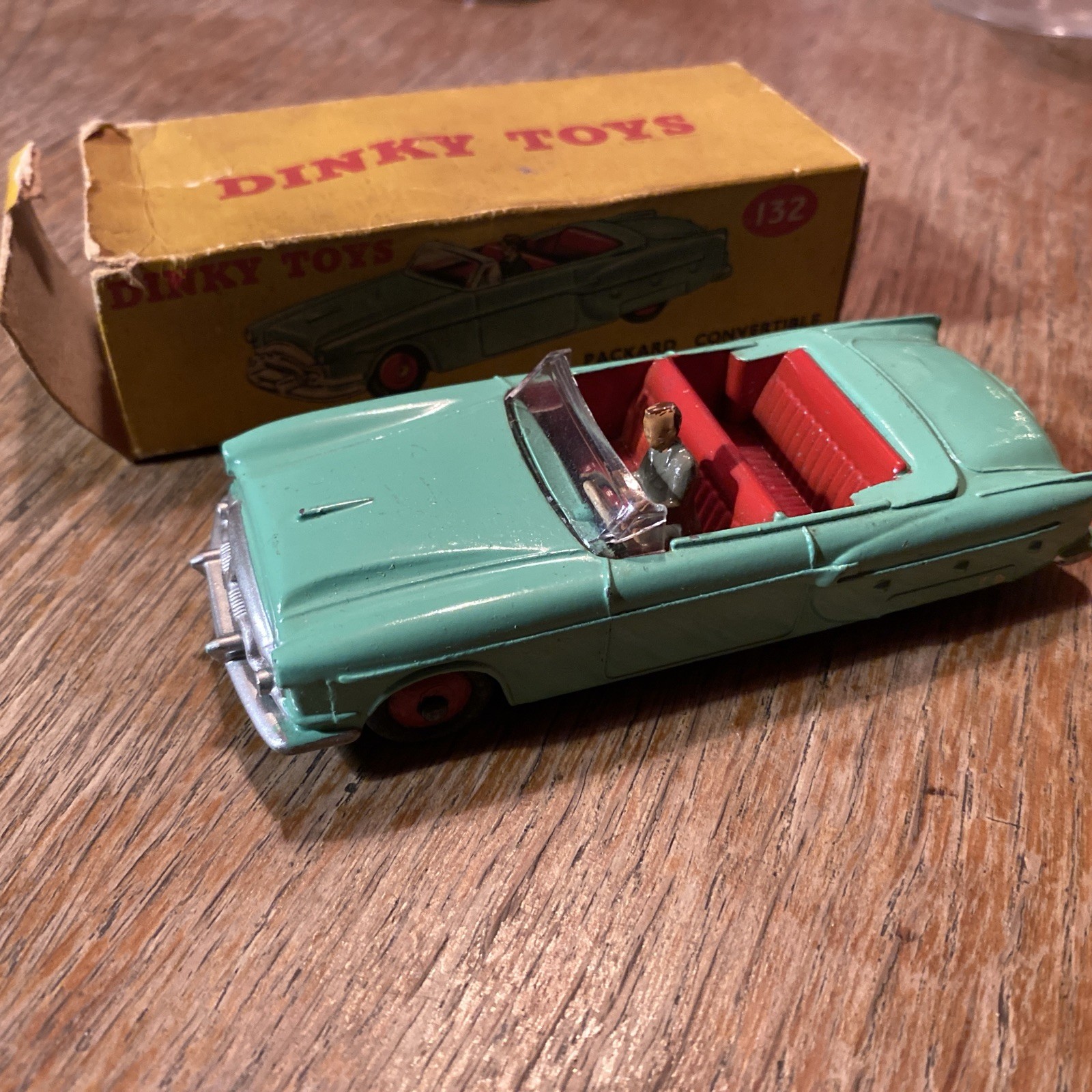 Dinky 132, Packard Convertible - Free Price Guide & Review