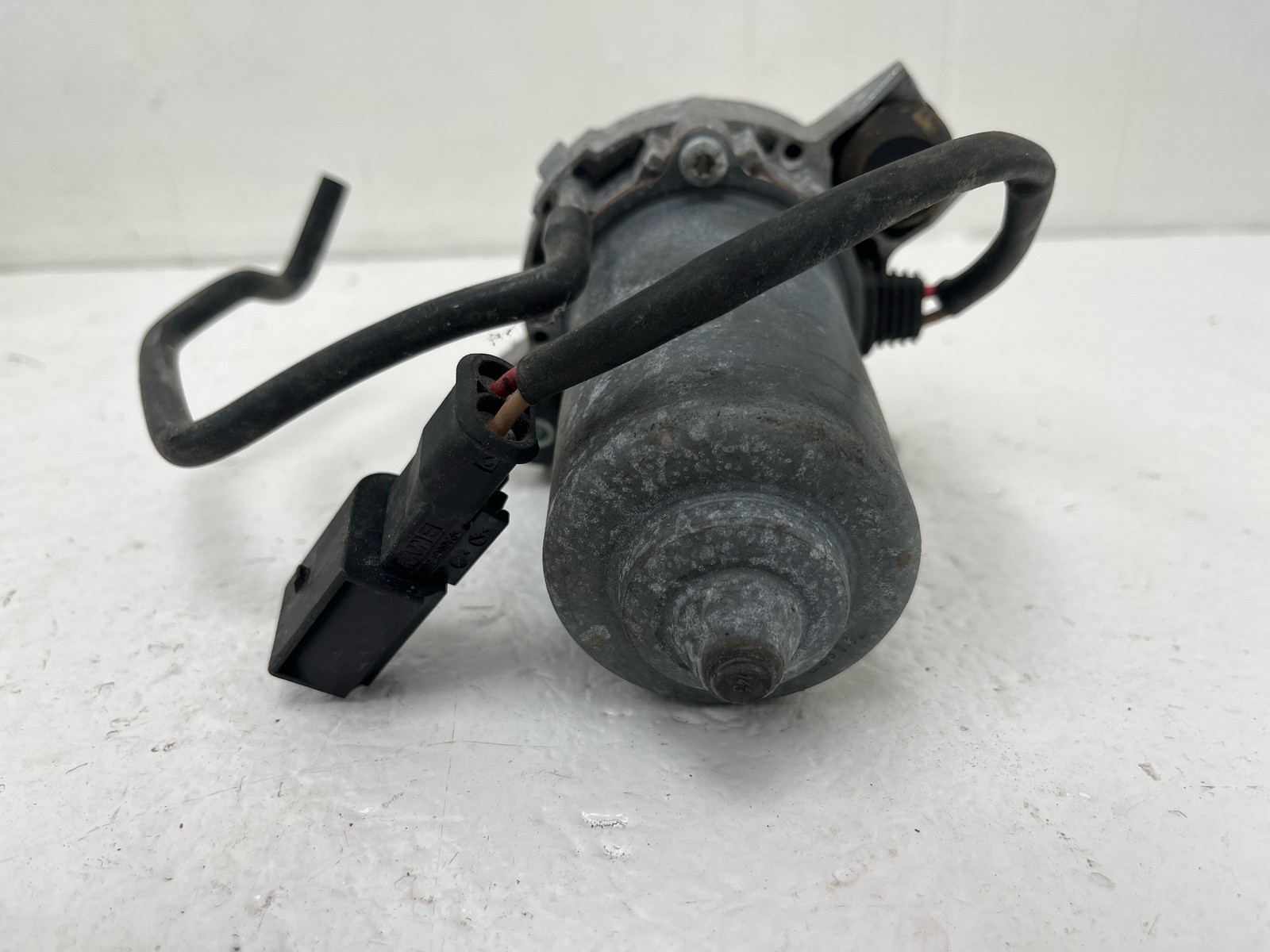BMW i8 2014-2020 Brake booster with tandem pump