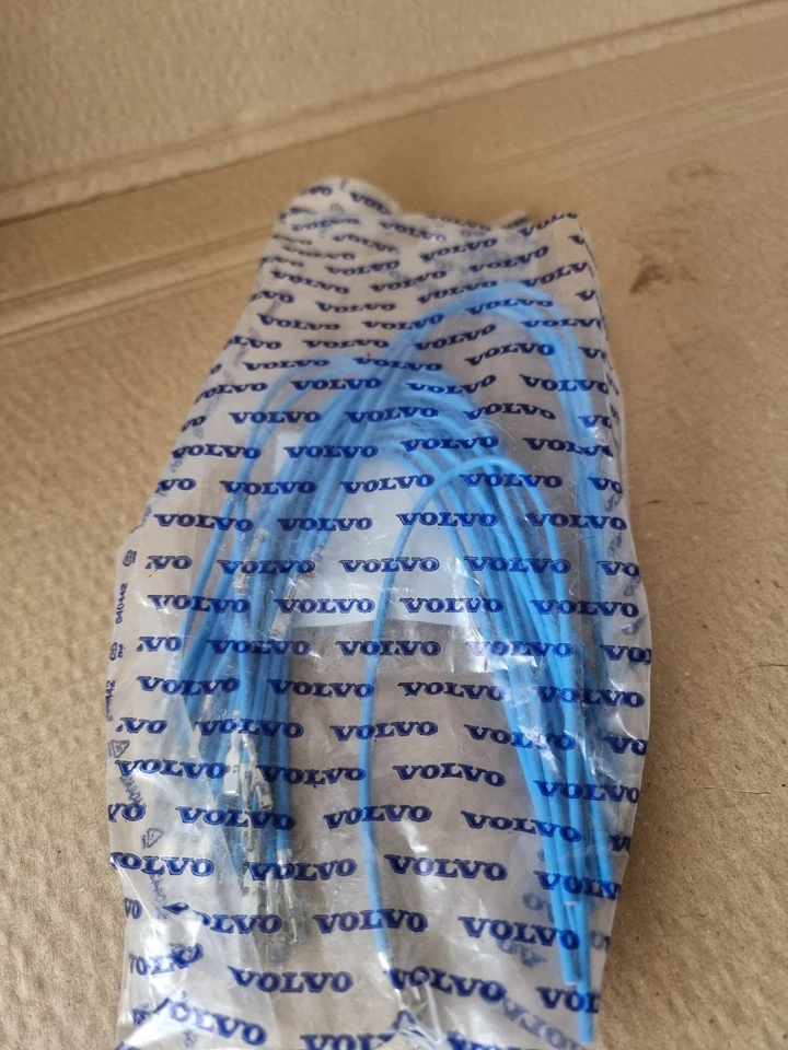 GENUINE VOLVO WIRING REPAIR CABLE 20x | 30656647 - Image 2 of 3