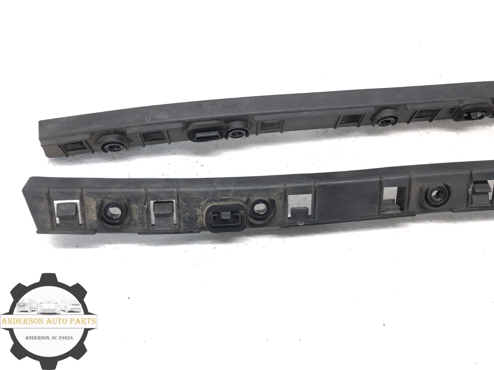 2014-2016 MASERATI QUATTROPORTE LEFT RIGHT REAR BUMPER MOUNT BRACKET OEM