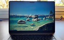 Apple MacBook Air 15" M3  16GB RAM  256GB SSD  Silver  Near perfect
