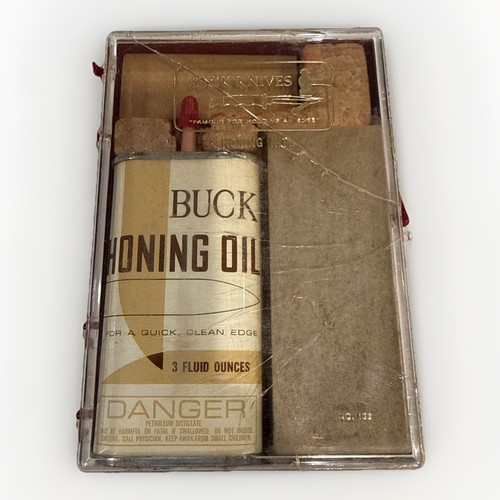 Vintage Buck Knife Honing Oil Kit No. 133 2 Sharpening Stones