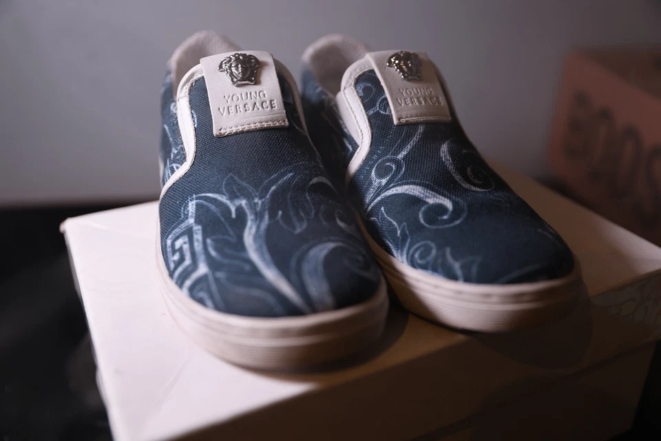 Zapatillas Versace F.Do Gomma Lona St. Barocco Niños Foto 3 de 4