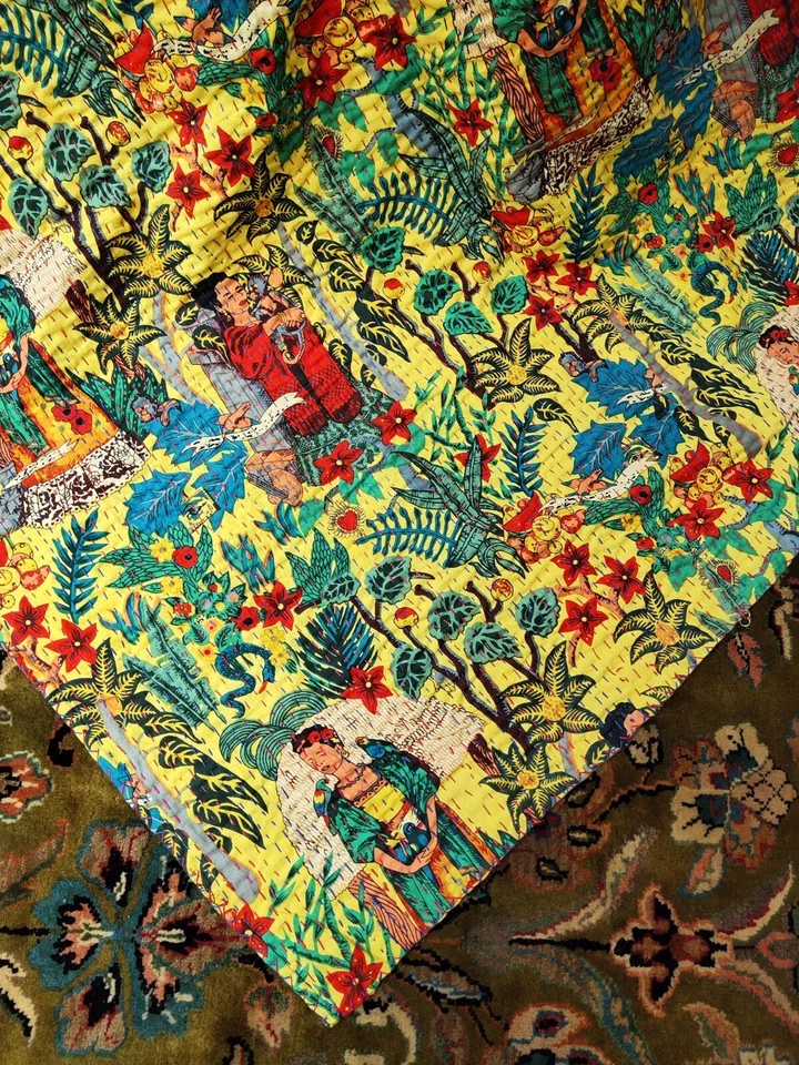 Funda Cama Diseño Naturaleza Pintada a Mano Color Amarillo Cómoda Punto Kantha Foto 2 de 4