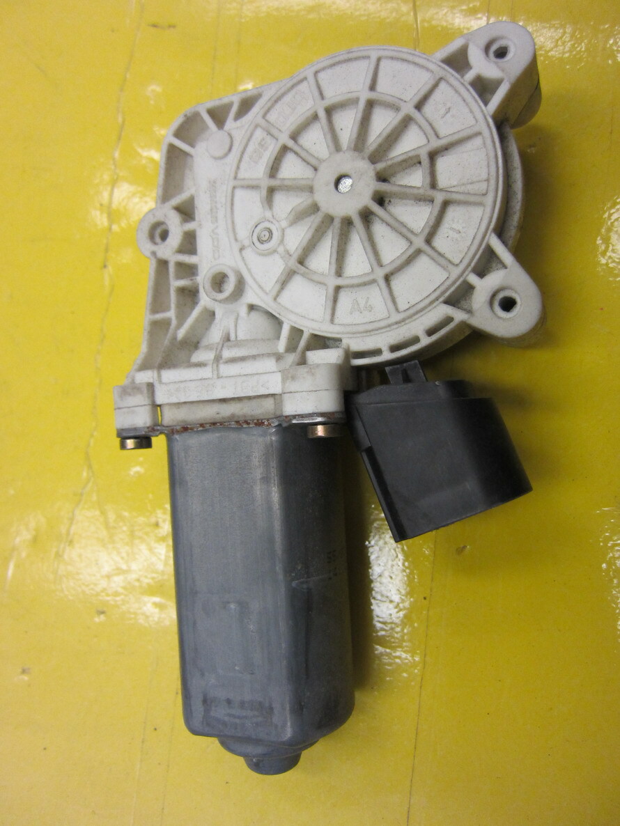 BMW Window Regulator Motor 67626922320