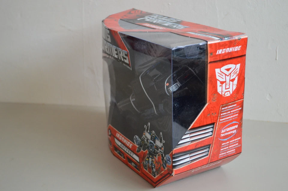 2006 Hasbro - Transformers Movie Figure: Autobot Ironhide (Voyager Class) New - Image 2 of 4