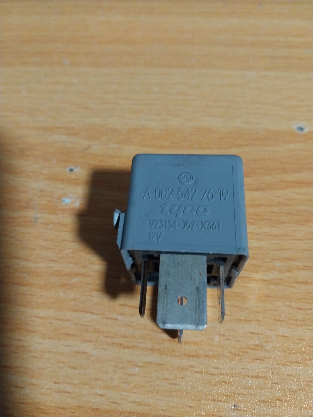 Mercedes-Benz Relay A0025422619