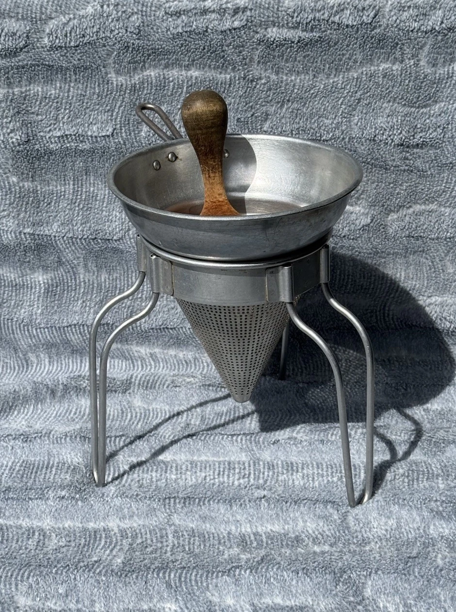 Vtg FOOD STRAINER SIEVE on TRIPOD STAND w/ Wood Pestel Applesauce/Jam