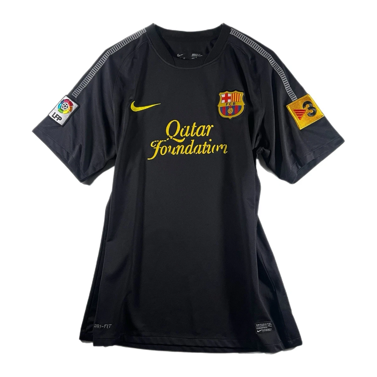 Preços baixos em Fc Barcelona Preto International Club Camisas de