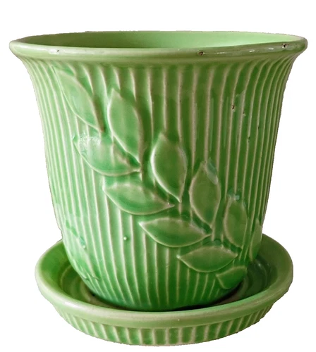 VINTAGE SHAWNEE POTTERY LEAF & RIB DESIGN FLOWER POT/SAUCER #465