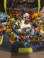 Huge Lot Of 24 Activision Skylanders Figures ...