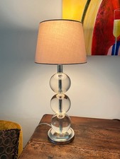 Lampe design en verre et abat-jour – Élégance moderne