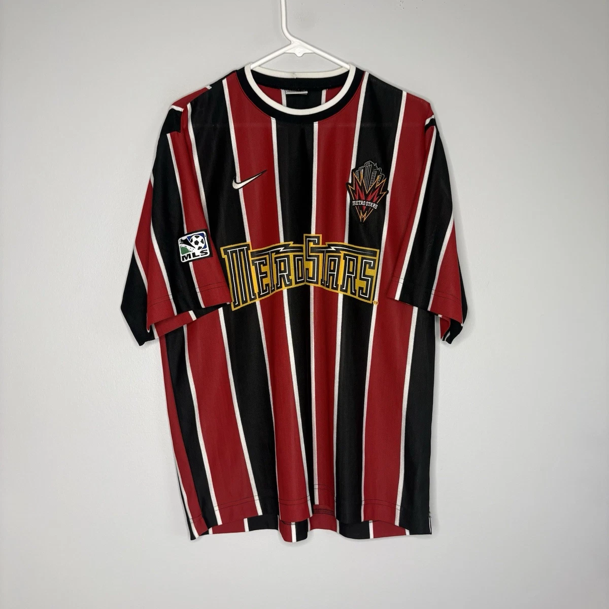 Preços baixos em Nike New York Red Bulls mls Jerseys | eBay